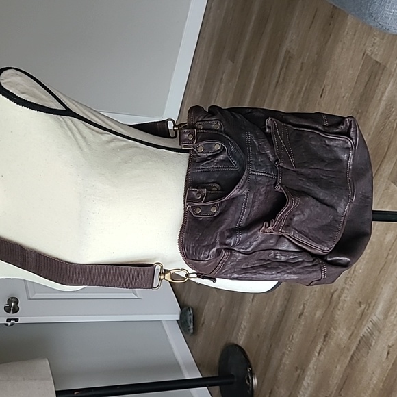 Liu Jo Genuine Leather soft brown bowling style crossbody bag - Picture 3 of 17